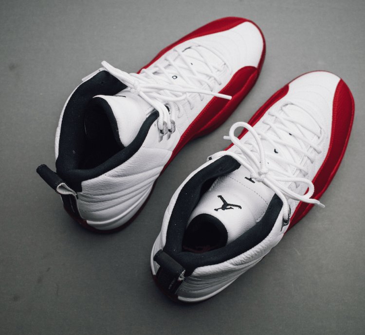 Air Jordan 12 Retro - Cherry