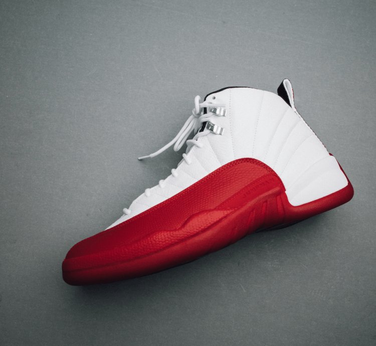 Air Jordan 12 Retro - Cherry