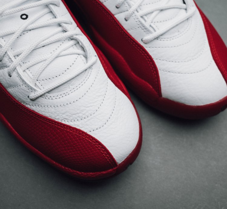 Air Jordan 12 Retro - Cherry