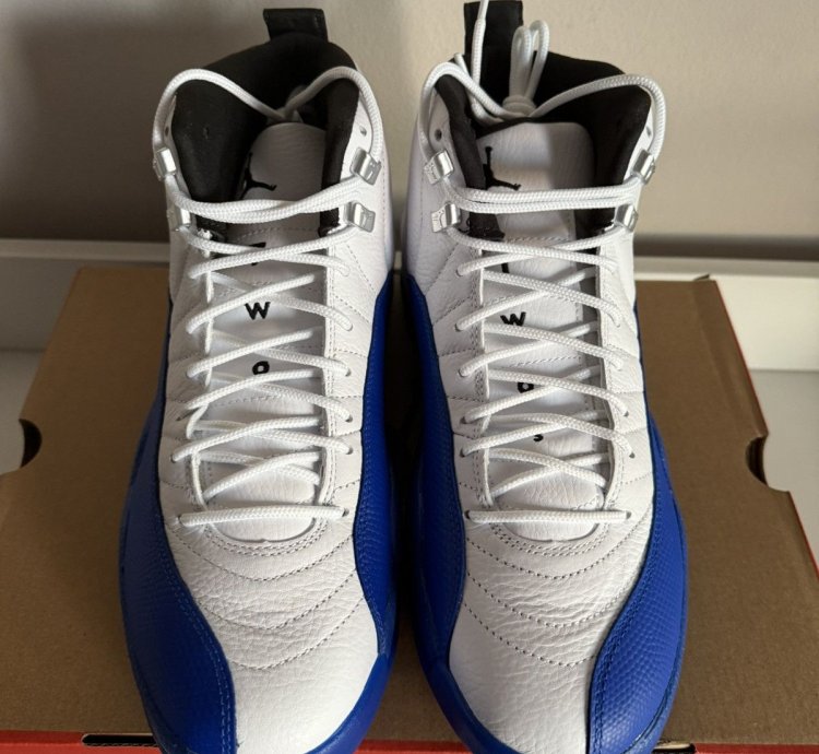 Air Jordan 12 Retro Blueberry