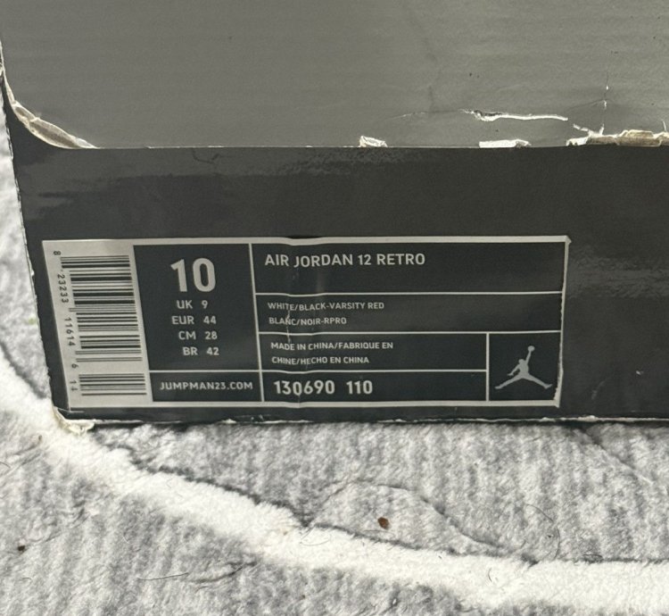 Air Jordan 12 Retro Cherry 2009 Size 10 DS