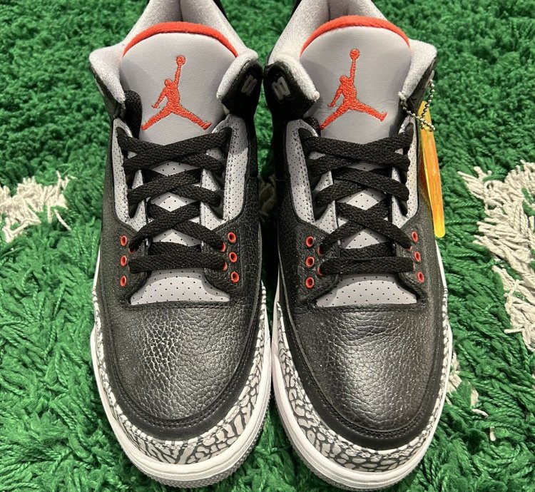 Air Jordan 3 Black Cement (2018)