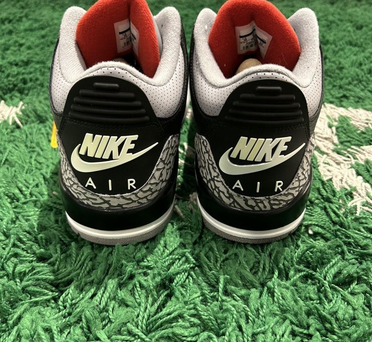 Air Jordan 3 Black Cement (2018)