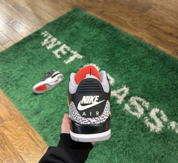 Air Jordan 3 Black Cement (2018)