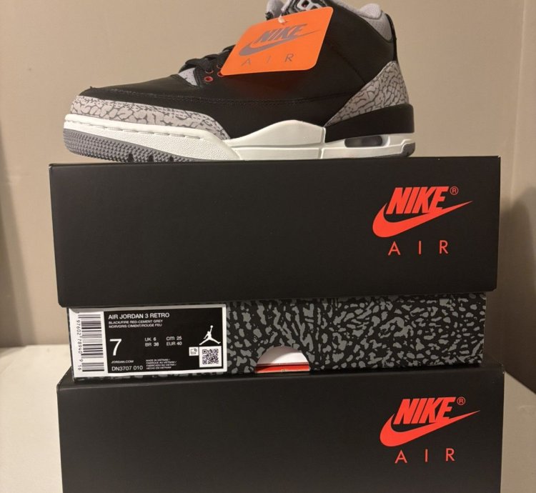 Air Jordan 3 Black Cement 2024