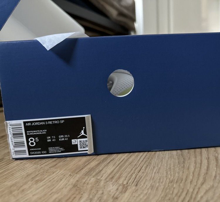 Air Jordan 3 fragment collab