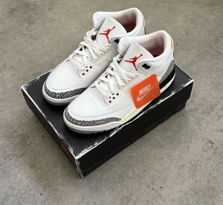Air Jordan 3 Reimagined White Cement Sz 10 (2023)