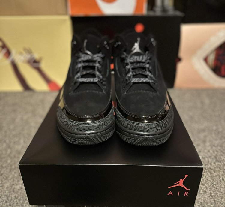 Air Jordan 3 Retro Black Cats