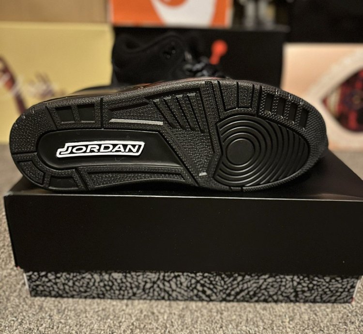 Air Jordan 3 Retro Black Cats