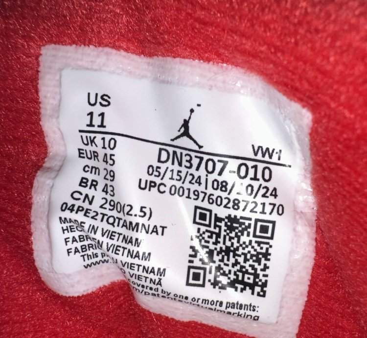 Air Jordan 3 Retro Black Cement 2024
