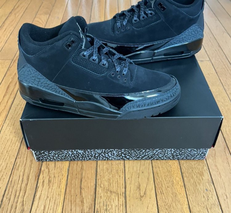Air Jordan 3 Retro BlackCat