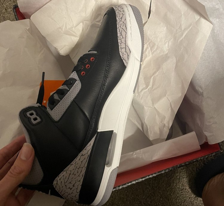 Air Jordan 3 Retro OG Black Cement 2024
