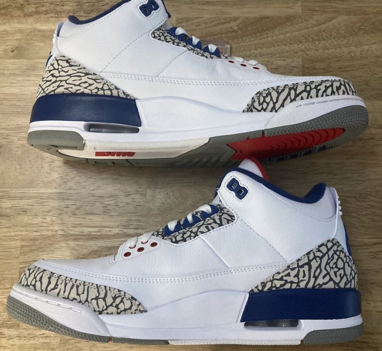 Air Jordan 3 Retro OG True Blue