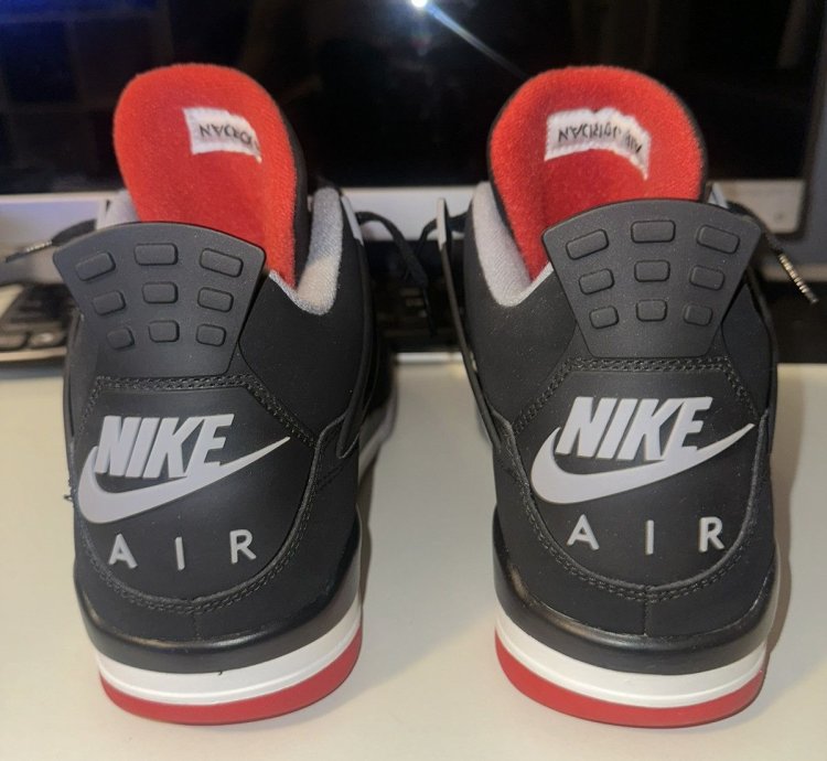 Air Jordan 4 Bred 2019