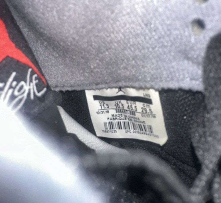 Air Jordan 4 Bred 2019