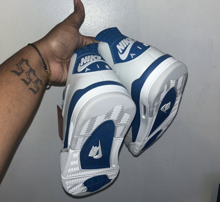 Air Jordan 4 Military Blue (10 5)