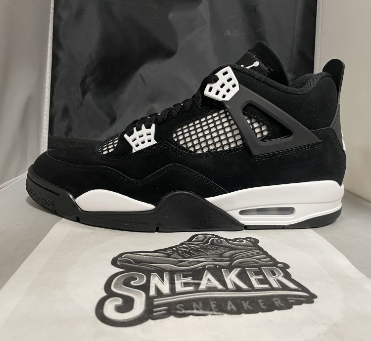 Air Jordan 4 Retro Black White-Black Size 9
