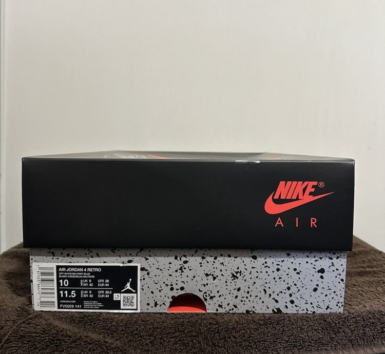 Air Jordan 4 retro military blue