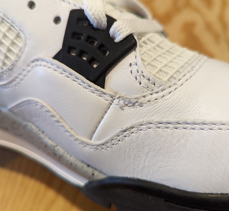 Air Jordan 4 Retro OG