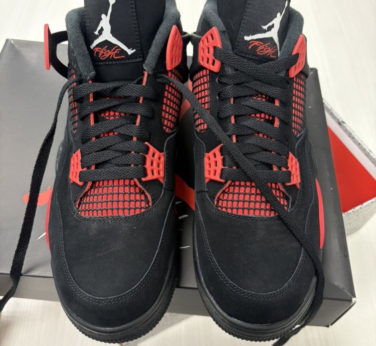 Air Jordan 4 Retro Red Thunder