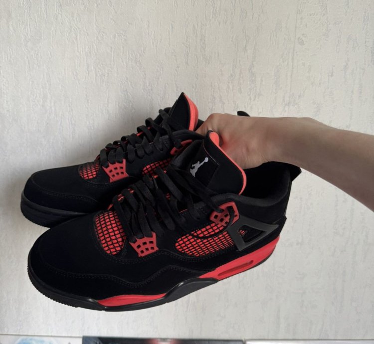 Air Jordan 4 Retro Red Thunder sneakers Nike 11 size