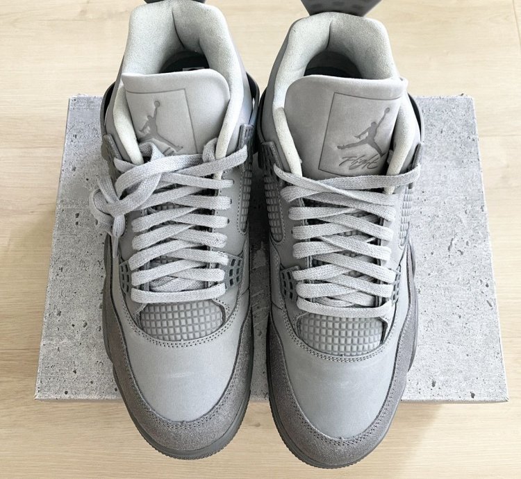 Air Jordan 4 Retro SE Wet Cement
