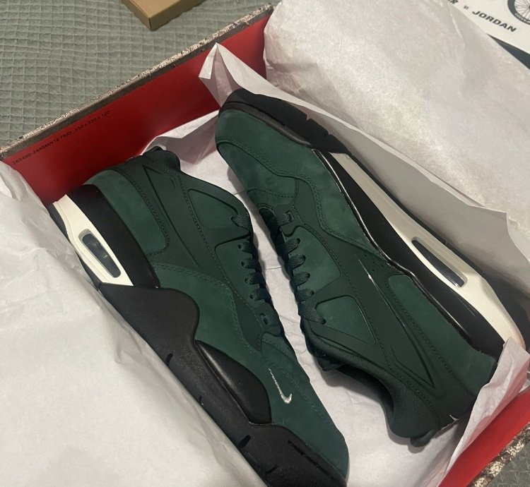 Air Jordan 4 RM SP Nigel Sylvester