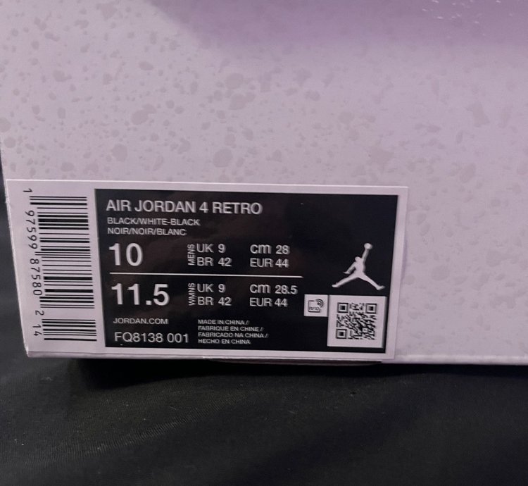 Air Jordan 4 White Thunder