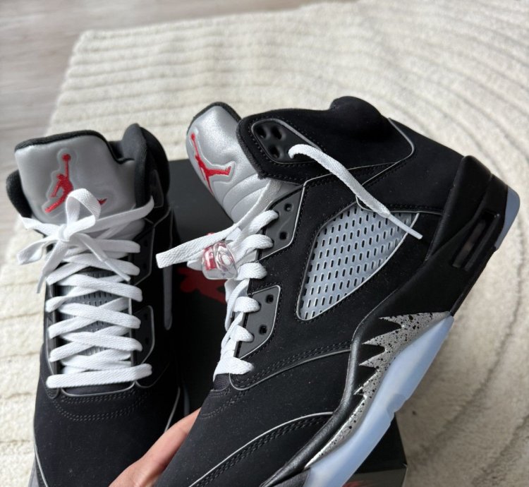 Air Jordan 5 Black Metallic 5