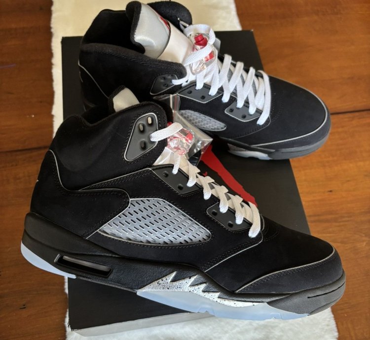 Air Jordan 5 Metallic Reimagined