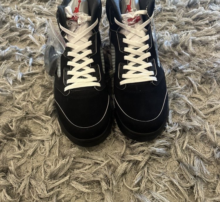 Air Jordan 5 Retro OG Black Metallic Reimagined