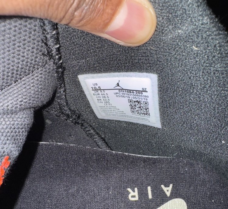 Air Jordan 6 Retro Travis Scott Olive