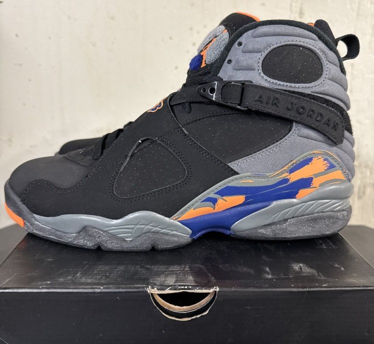 Air Jordan 8