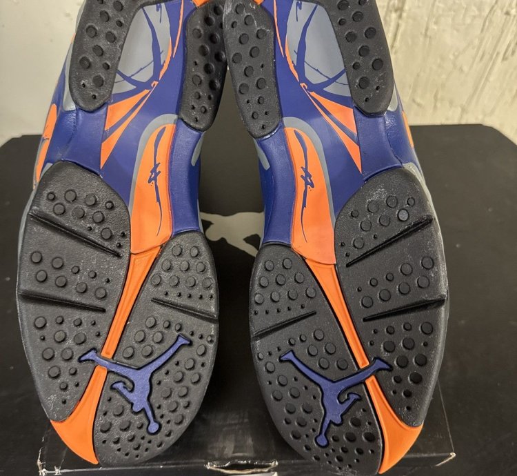 Air Jordan 8