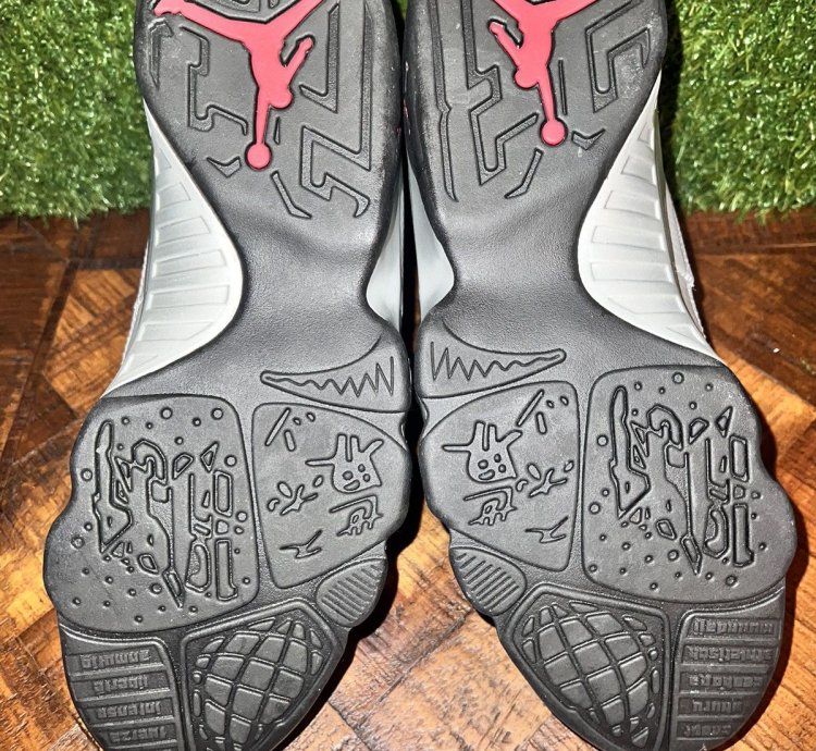 AIR JORDAN 9 RETRO JOHNNY KILROY