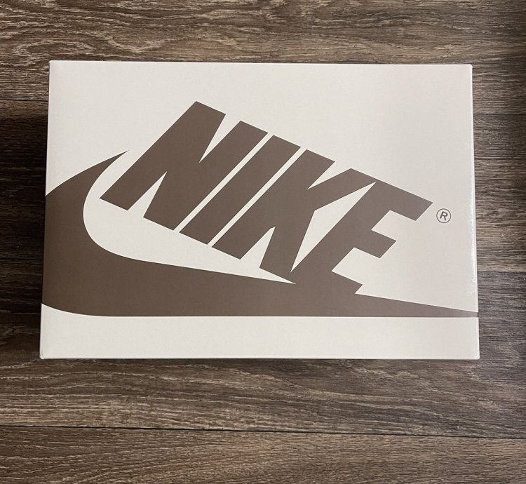 Air Jordan Retro 1 Low OG SP Travis Scott Medium Olive