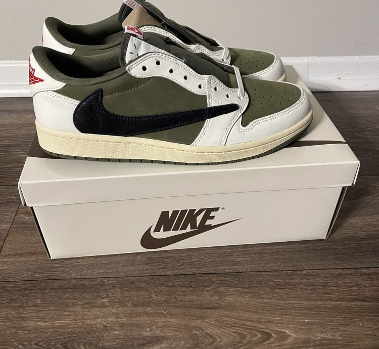 Air Jordan Retro 1 Low OG SP Travis Scott Medium Olive