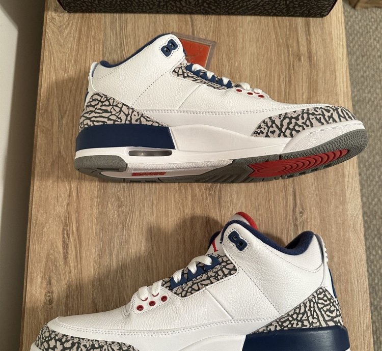 Air Jordan Retro 3 OG True Blue