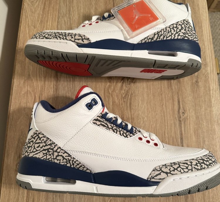 Air Jordan Retro 3 OG True Blue