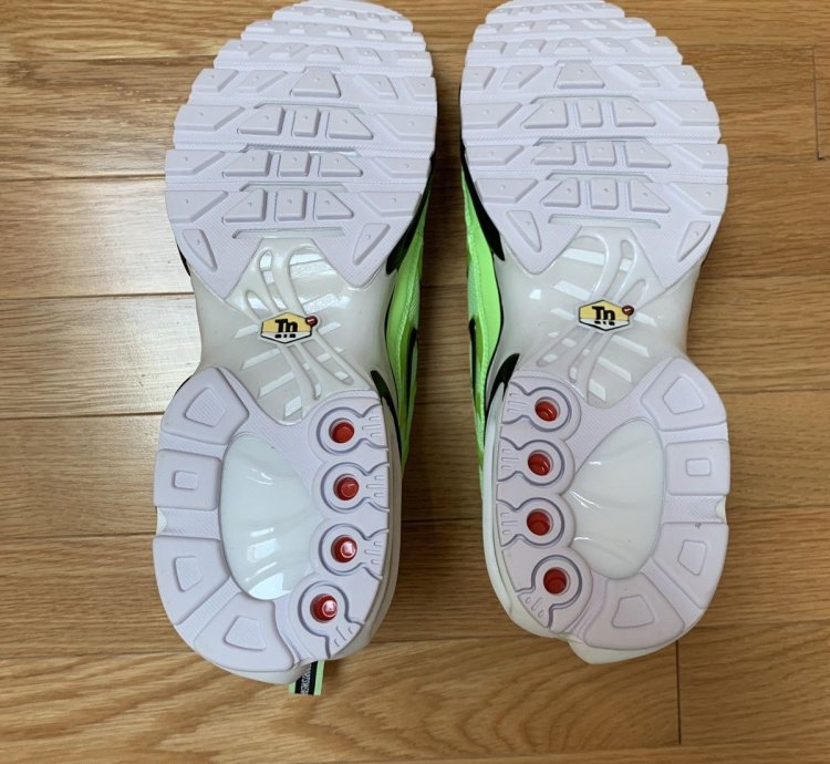 Air Max Plus Premium Overbranding - Lime Blast 2018