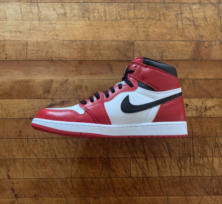 CUSTOM - Jordan 1 Chicago High Size 12