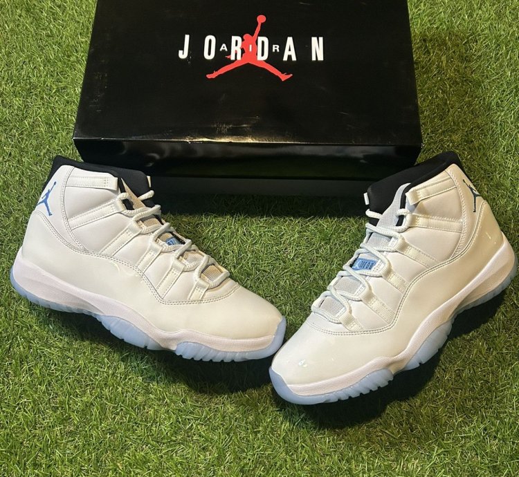 DS Jordan 11 Legend Blue 2024