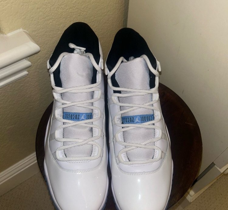 DS Jordan 11 Retro Legend Blue