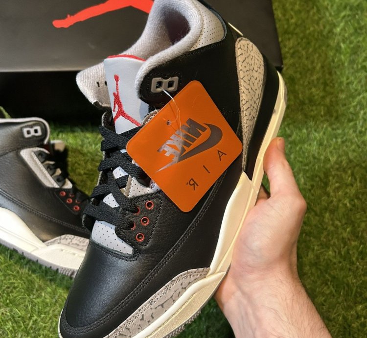 DS Jordan 3 Black Cement 2024
