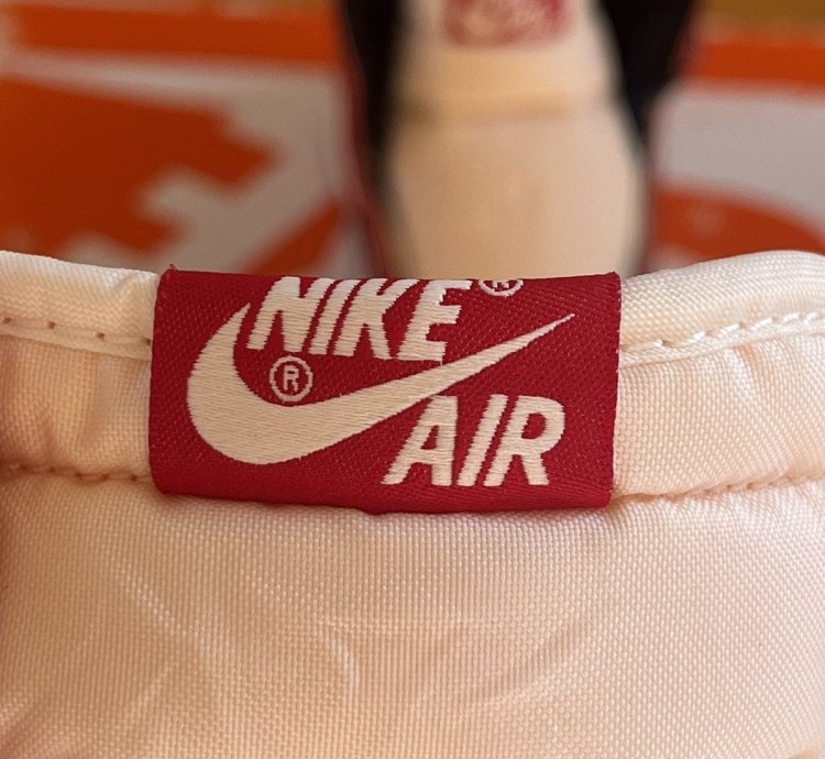 Jordan 1 Chicago Lost And Found