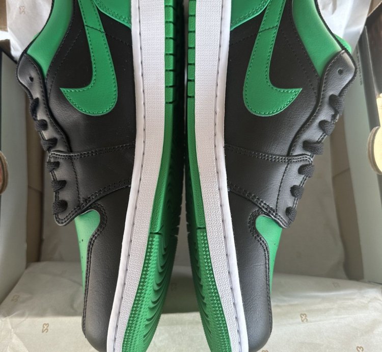 Jordan 1 Low Lucky Green