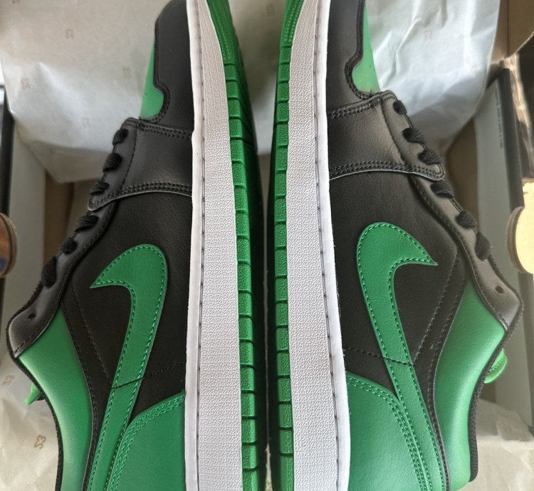 Jordan 1 Low Lucky Green