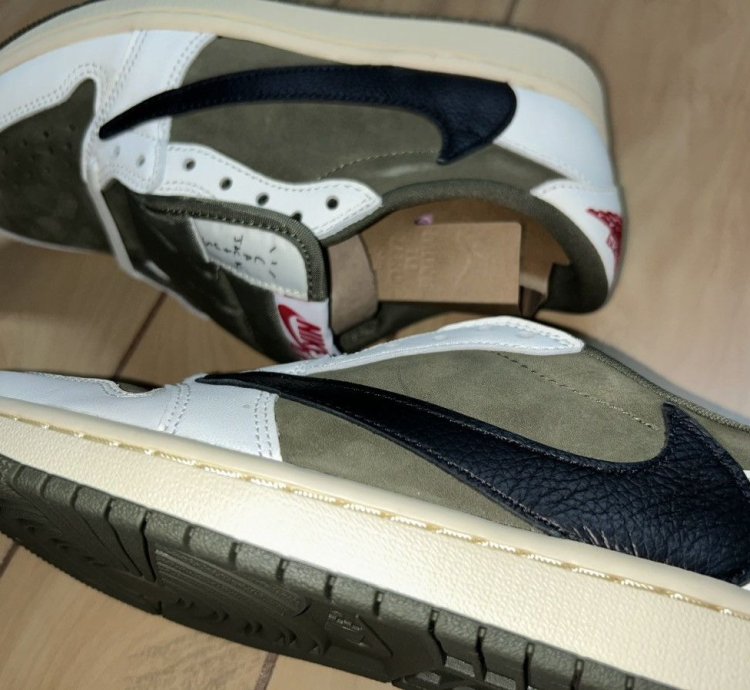 Jordan 1 Low Travis Scott Medium Olive