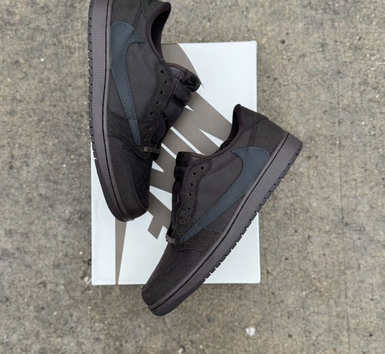 Jordan 1 Low Velvet Brown