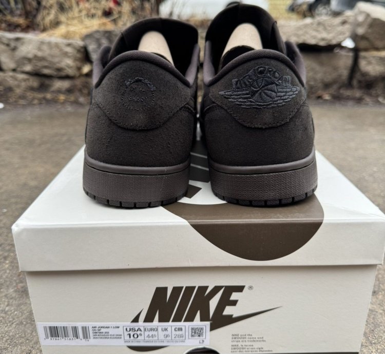 Jordan 1 Low Velvet Brown